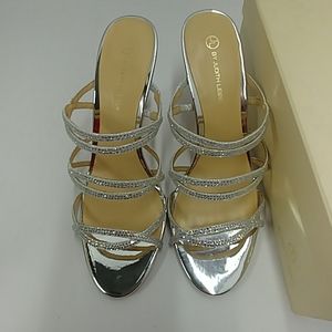 BY JUDITH LEIBER Adrianna Silver Miror 8.5 M EU 39